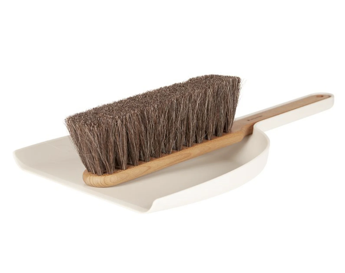 Iris Hantverk Dustpan & Brush Set